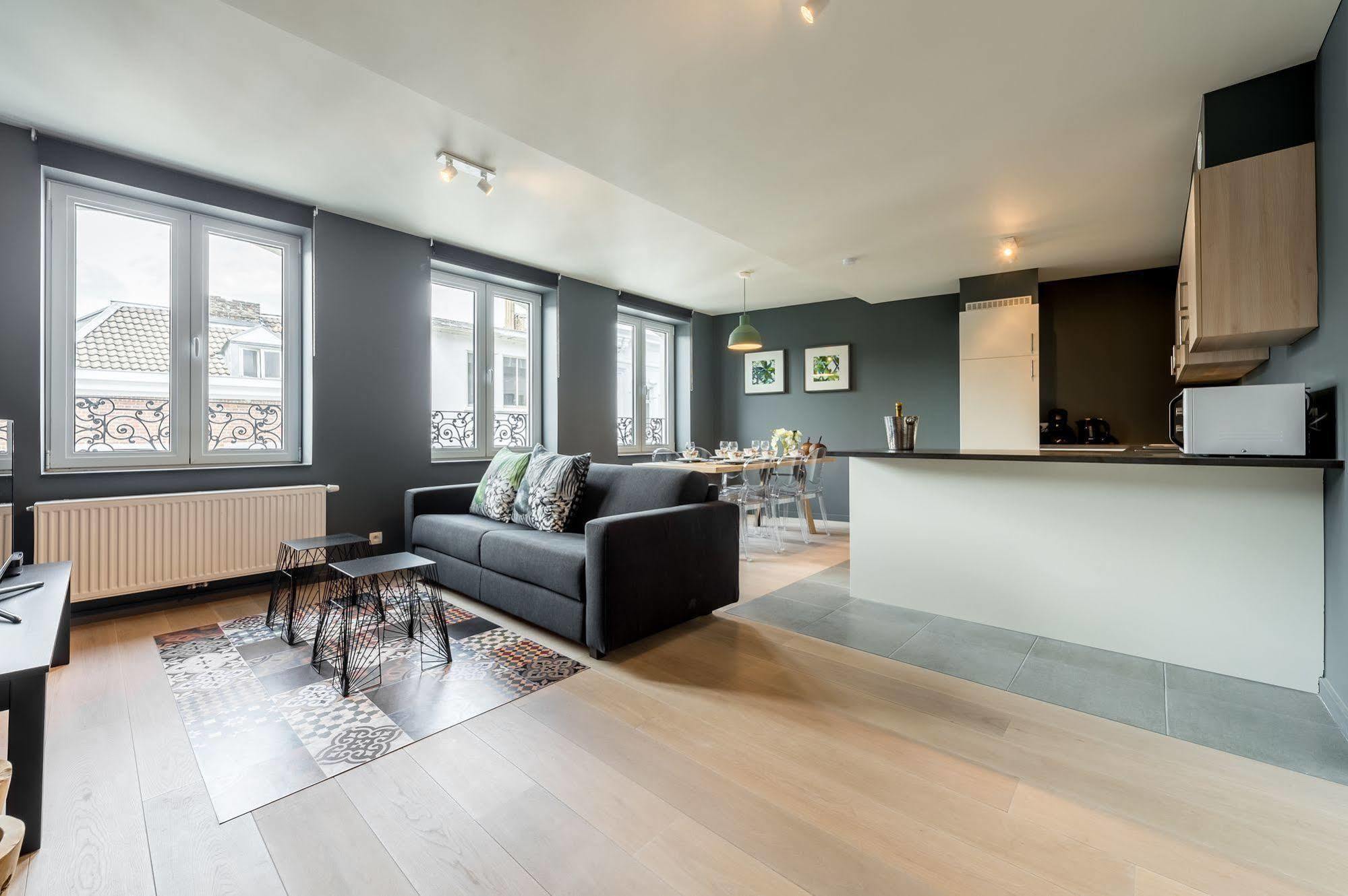 Smartflats Design - Cathedrale Apartment Liege Bagian luar foto
