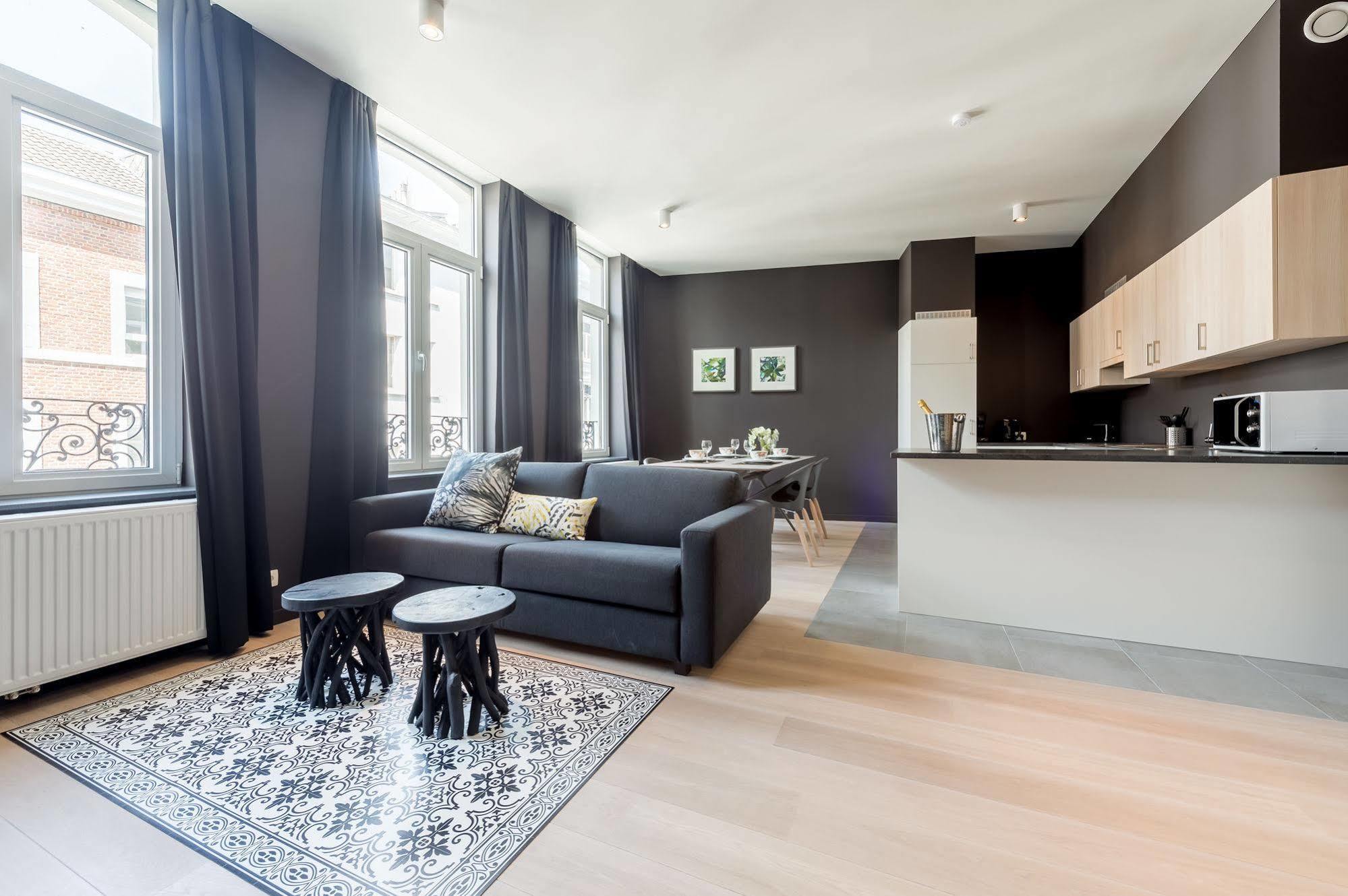Smartflats Design - Cathedrale Apartment Liege Bagian luar foto